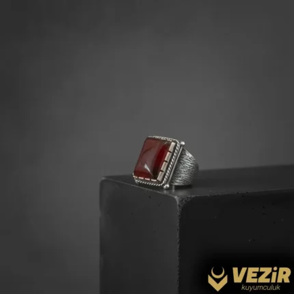 Mecnun Modeli Ateş Kehribar Yüzük